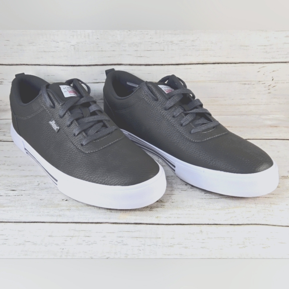 G.H. Bass & Co. Low Top Pebbled Faux Leather Casual Sneakers